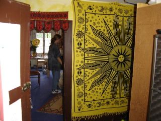 Blick aufs B�ro und in den Flur