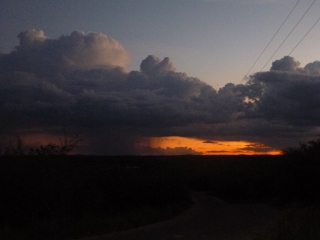 Regenschauer vor dem Sonnenuntergang
