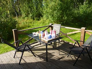 Fr�hst�ckstisch in der Sonne