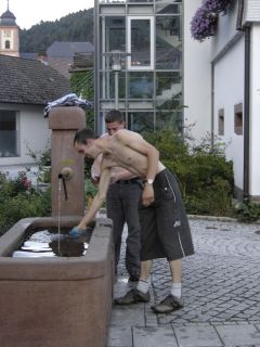 Dominic w�scht sich