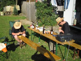 Karotten und Kartoffeln sch�len